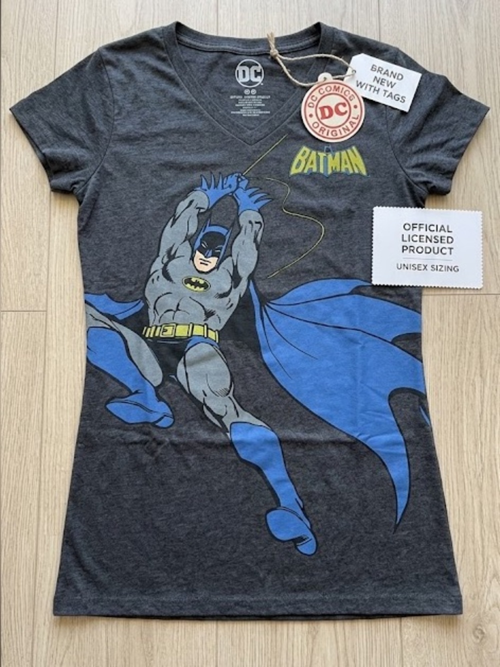 DC Comics Batman woman’s Costume Tee size medium t-shirt brand new